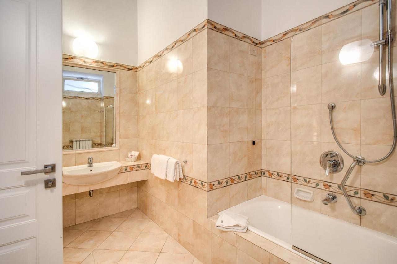 Le Case Di Andrea - Residenza Italia โรม ภายนอก รูปภาพ